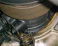 4.3L engine oil leak Picture