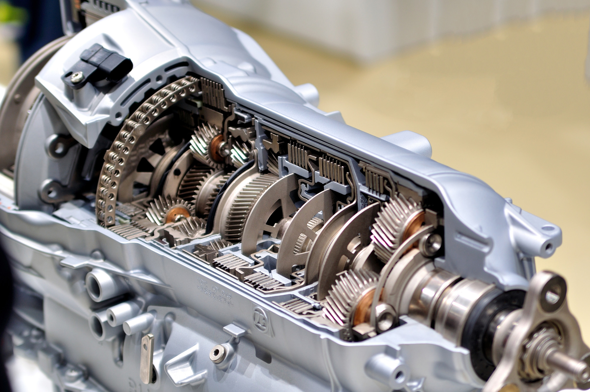 how does a car automatic transmission work