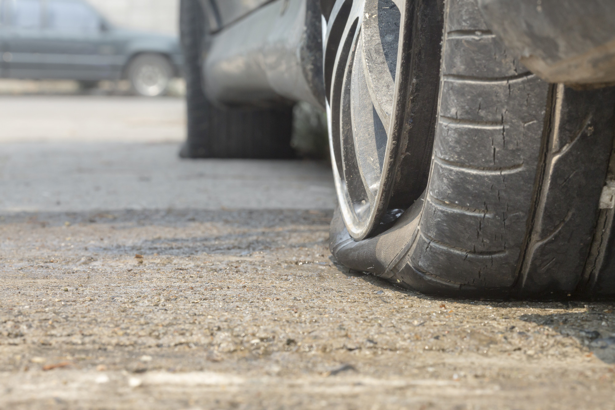 Change a Flat Tire Quickly